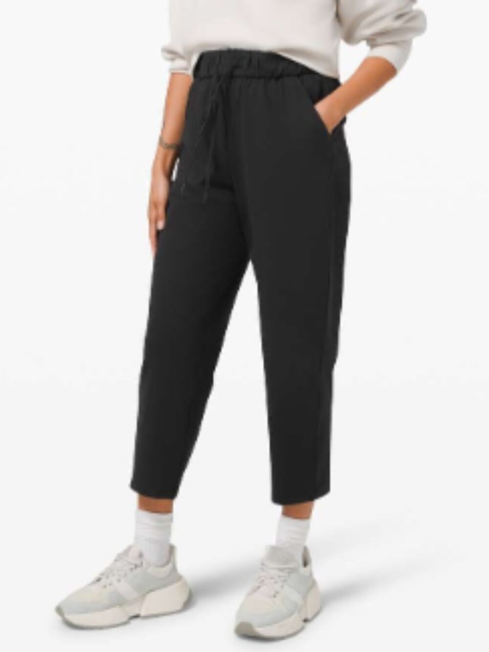 Lululemon Keep Moving Crop High Rise 23" Size 8 in Black Pull-On Drawstring EUC